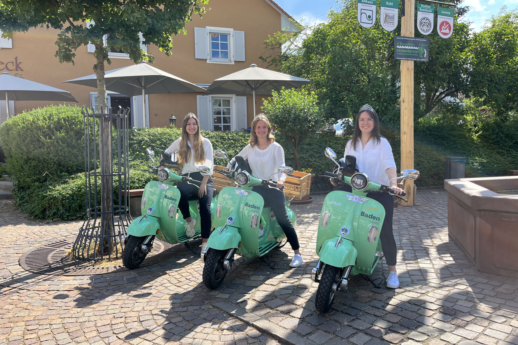 Auf E-Rollern durchs ganze Anbaugebiet