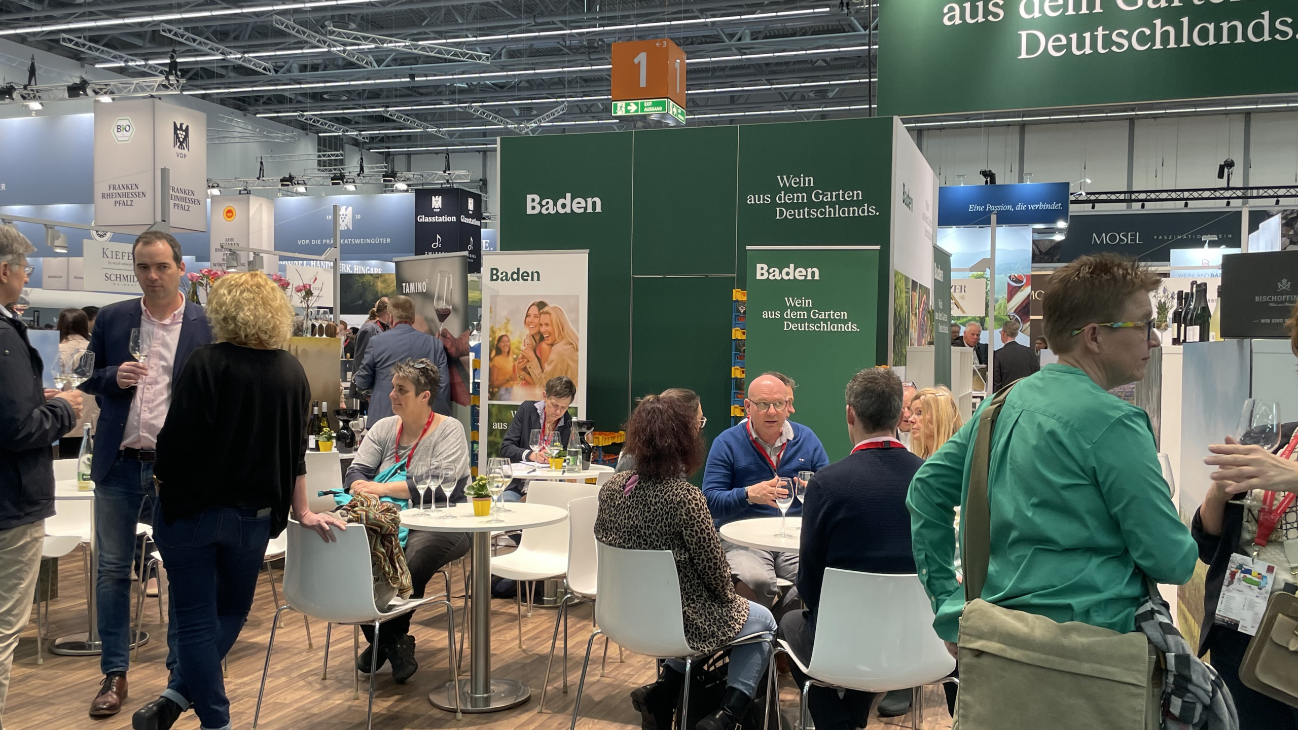 Viel Betrieb am Gemeinschaftsstand auf der ProWein