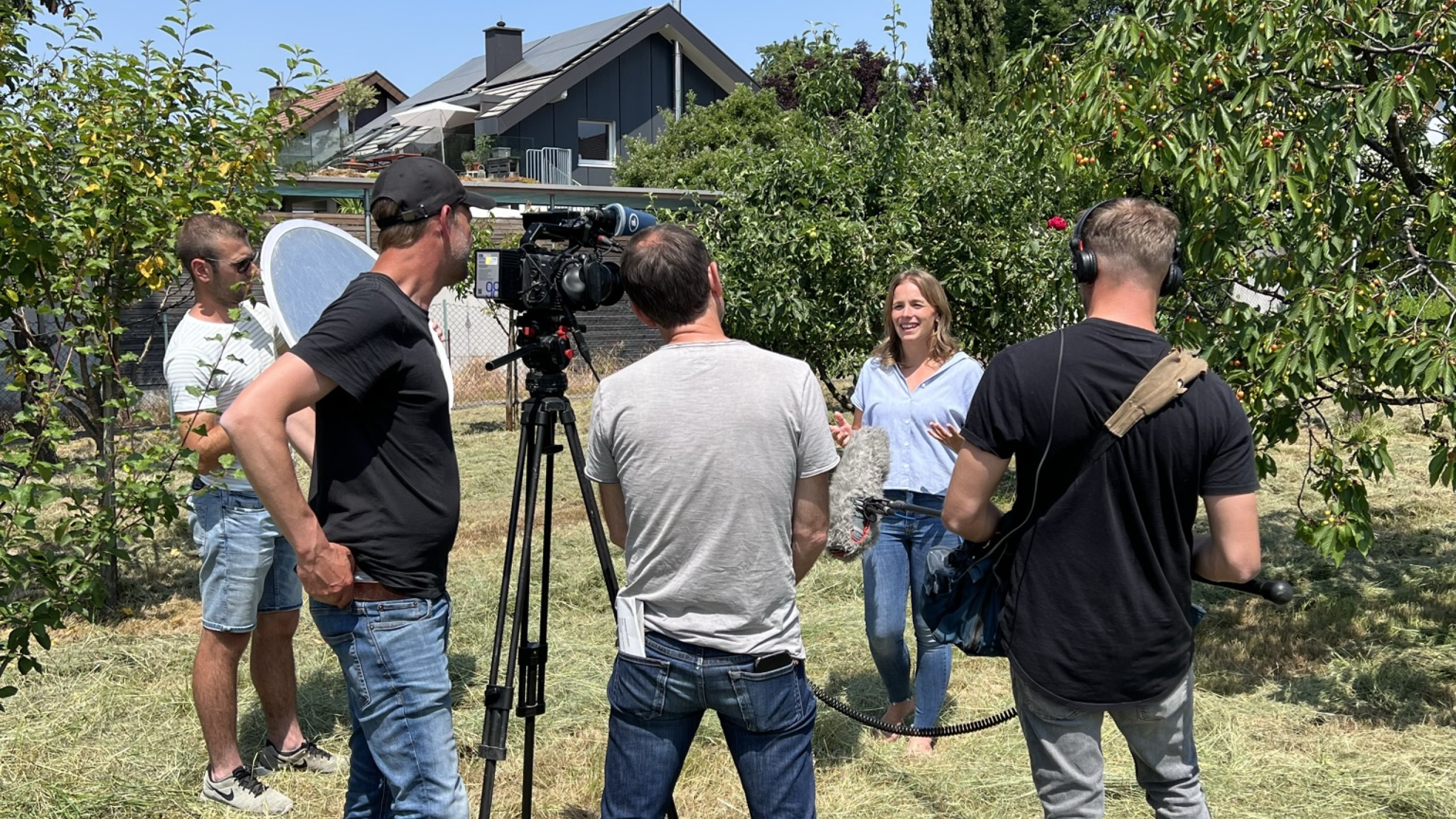 SWR portraitiert Weinkönigin Jessica Himmelsbach