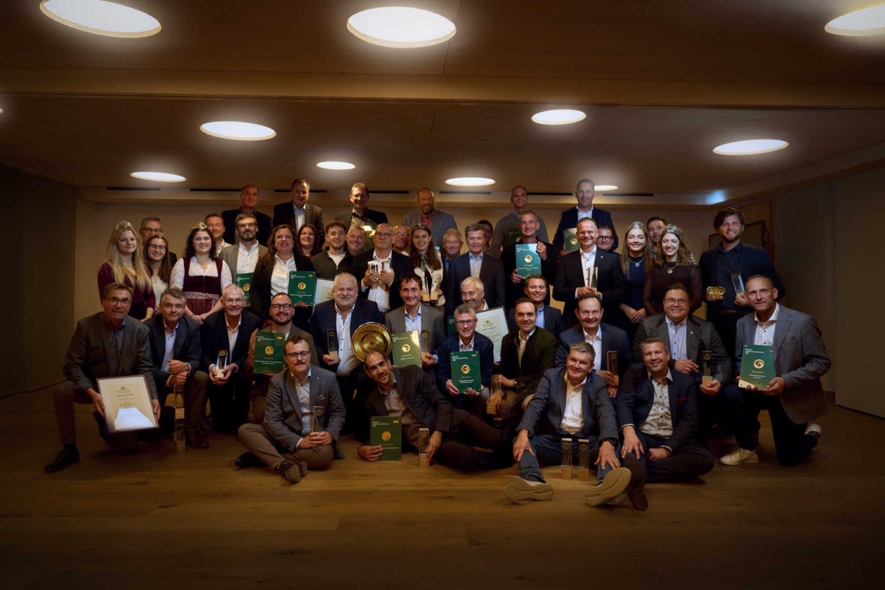 Premiere für die „Baden Wein Trophy“ – Badischer Weinbauverband zeichnet Spitzenbetriebe und Profilsorten aus